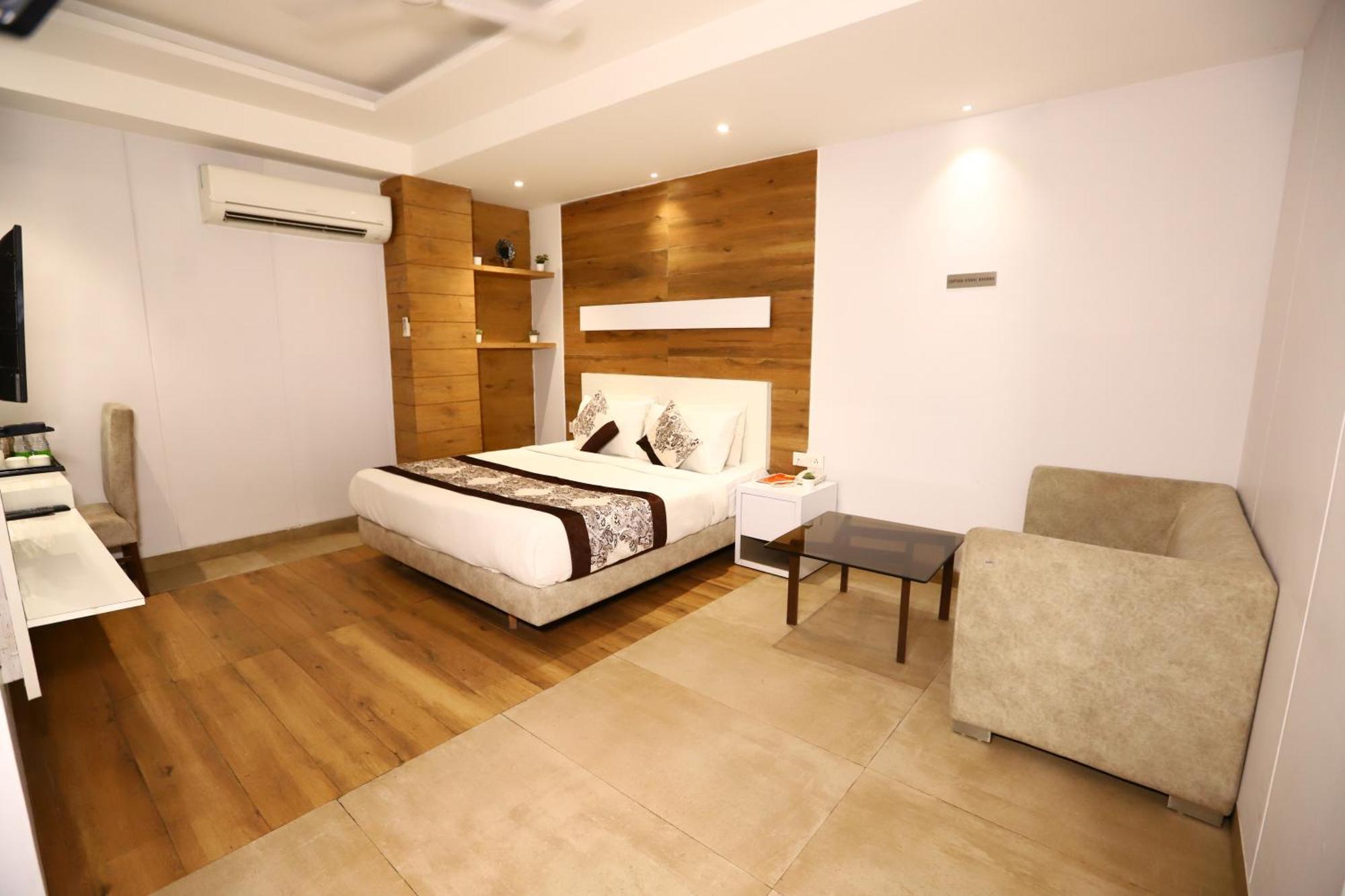 Hotel Kelvish Free Airport Pickup New Delhi Bagian luar foto