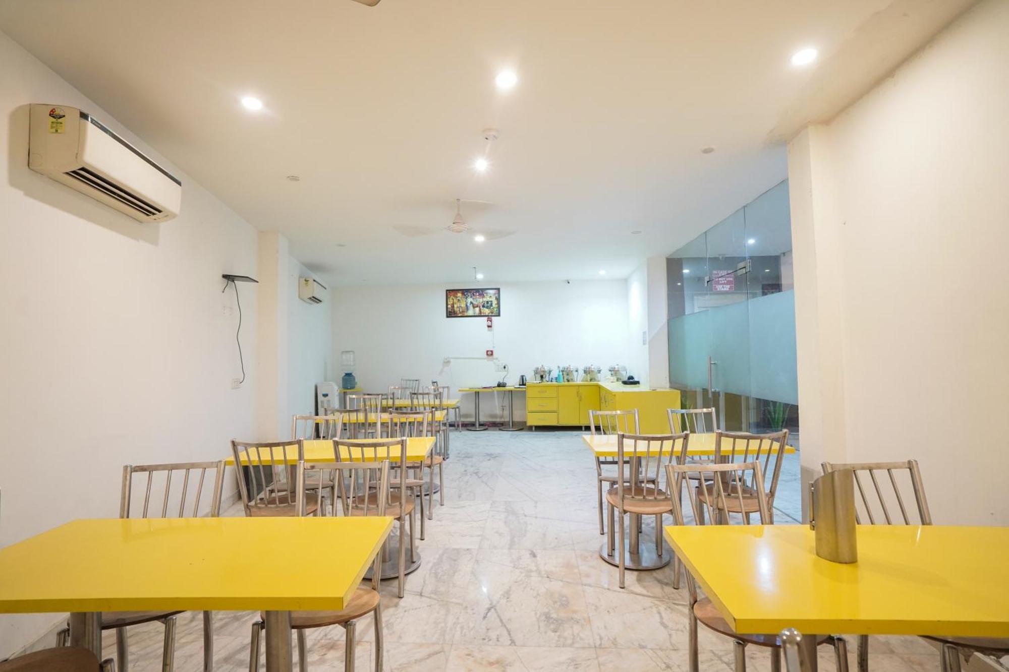 Hotel Kelvish Free Airport Pickup New Delhi Bagian luar foto