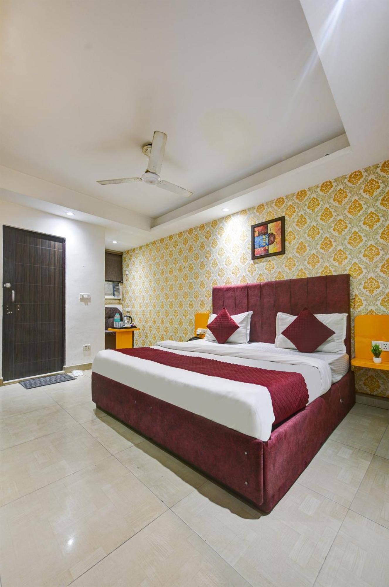 Hotel Kelvish Free Airport Pickup New Delhi Bagian luar foto